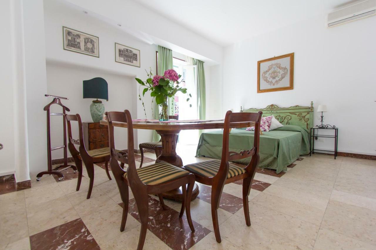 Bausan 12 Apartment Rom